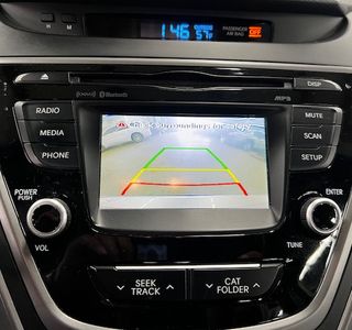 2016 Hyundai Elantra SE 6AT photo 7