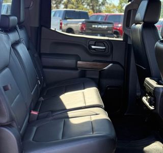 2019 Chevrolet Silverado 1500 LT Trail Boss Crew Cab 4WD photo 13