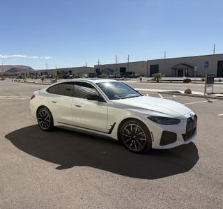 2023 BMW i4 eDrive40 photo 3