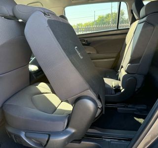 2021 Toyota Highlander LE FWD V6 photo 39