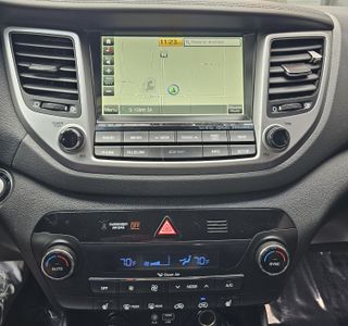 2017 Hyundai Tucson SE AWD photo 18