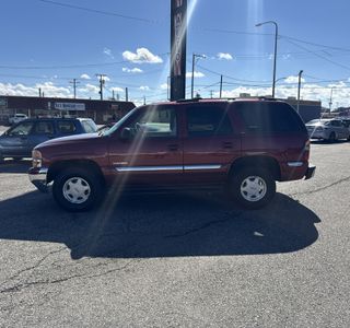 2002 GMC Yukon 4WD photo 1