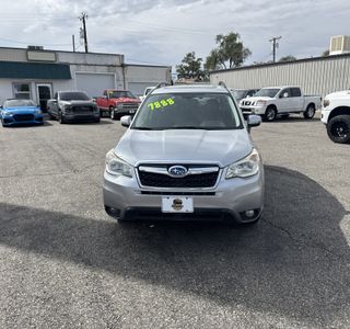 2015 Subaru Forester 2.5i Touring photo 3