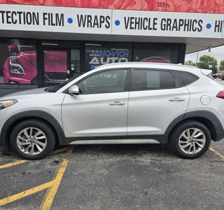 2017 Hyundai Tucson SE AWD photo 5