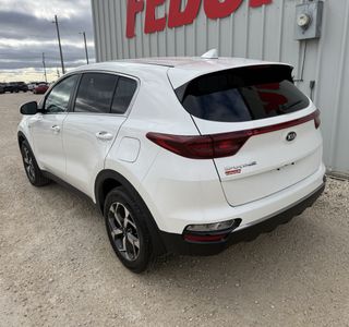 2020 Kia Sportage AWD photo 2