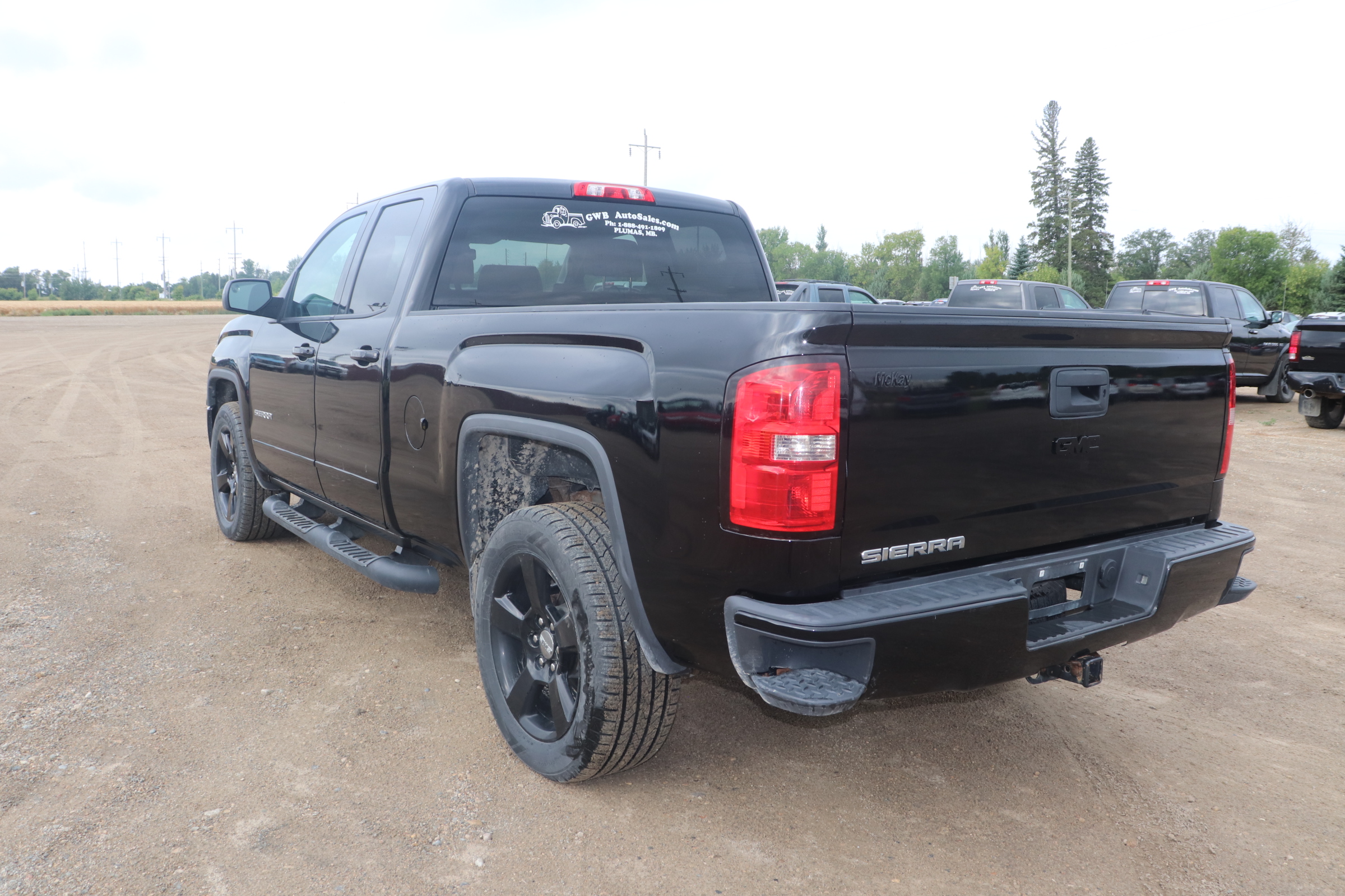 2015 GMC Sierra 1500 (G)(S)(5) Base Double Cab 4WD - 8