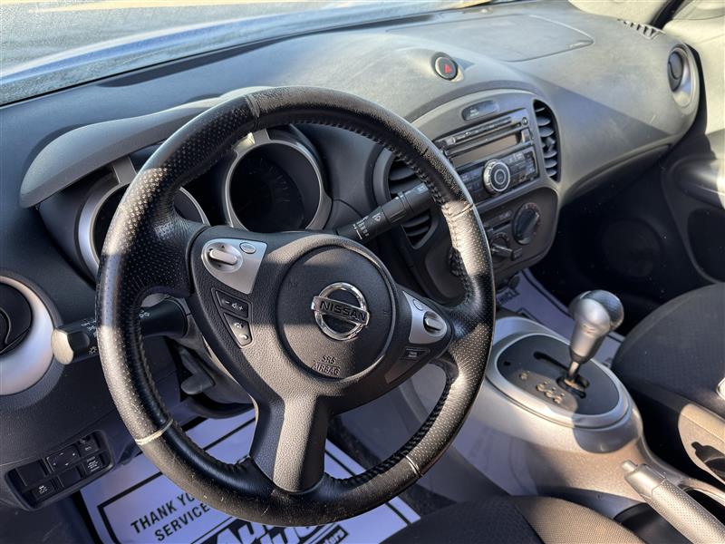 2011 Nissan Juke (R)(E)(5) SV AWD - 12
