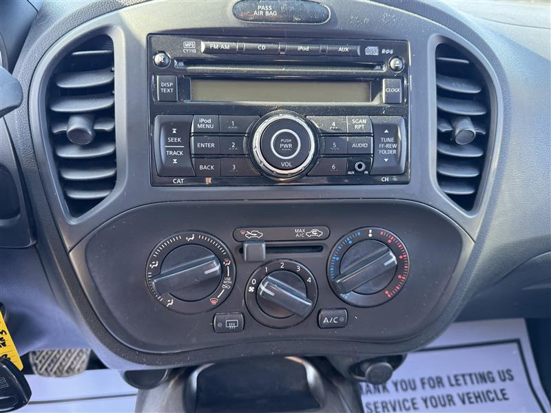2011 Nissan Juke (R)(E)(5) SV AWD - 14
