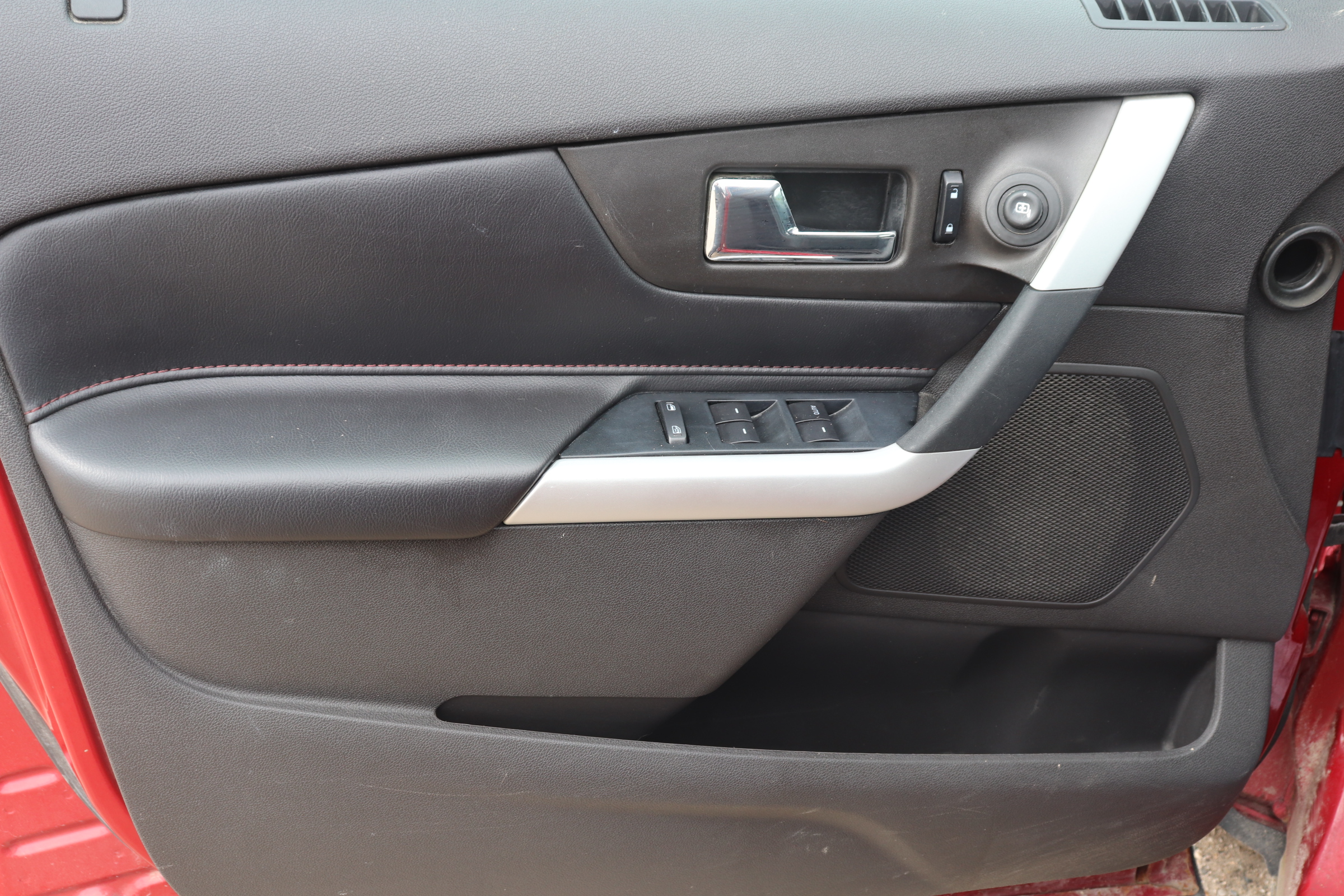 2011 Ford Edge (R)(E)(5) SEL AWD - 6