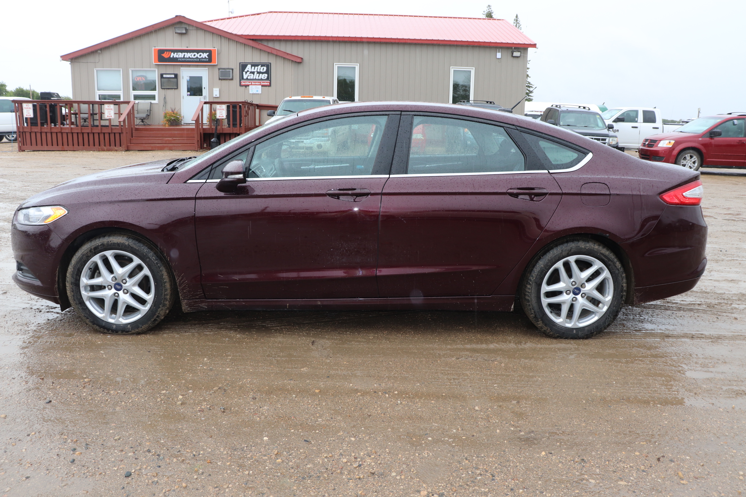 2013 Ford Fusion (R)(G)(5) SE - 2