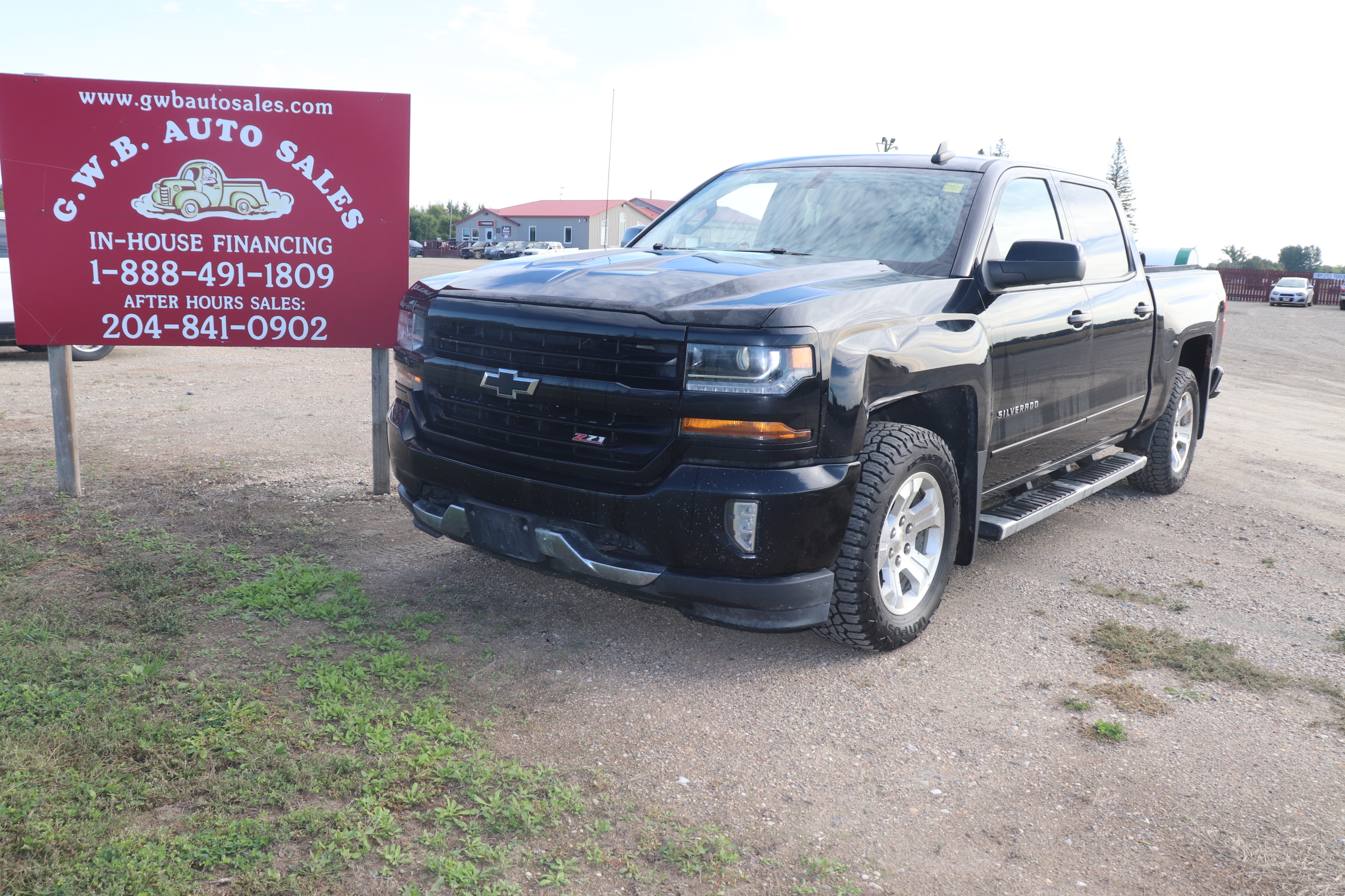 2018 Chevrolet Silverado 1500 (R)(S)(5) LT Crew Cab 4WD