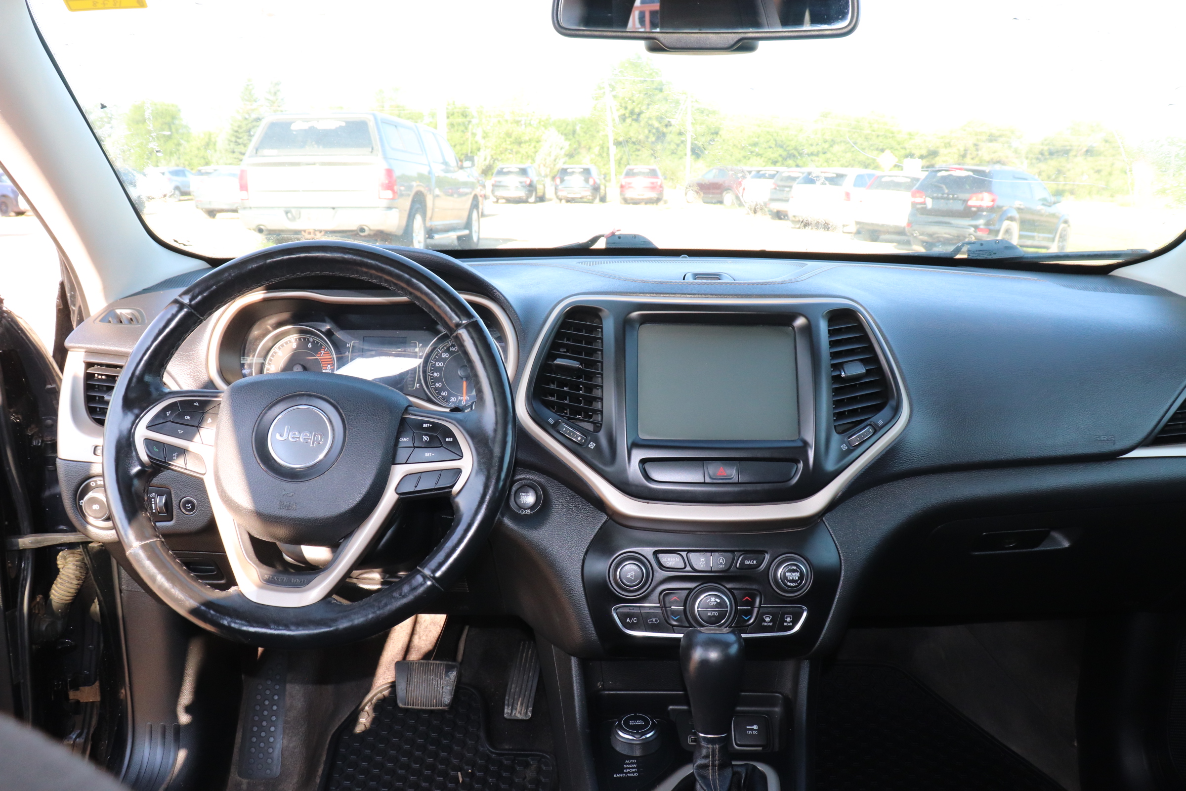 2018 Jeep Cherokee (R)(F)(5) Latitude 4WD - 9