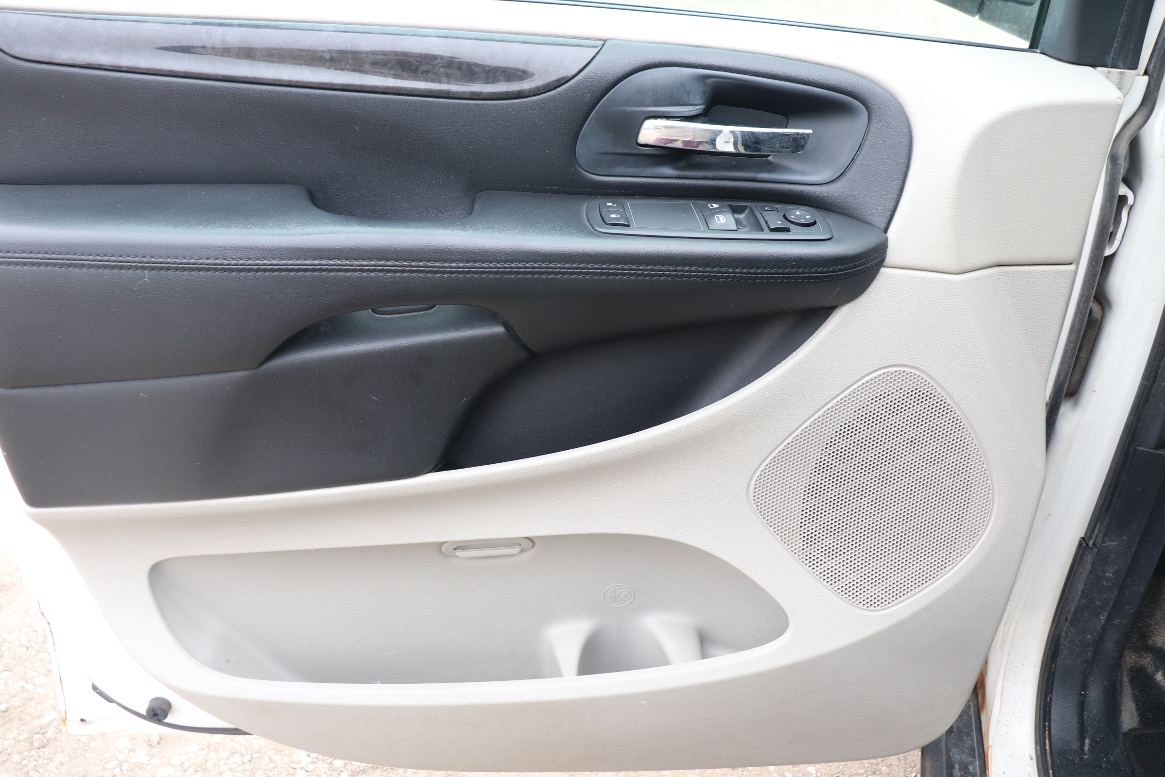 2012 Dodge Grand Caravan (R)(C)(7) SE - 9