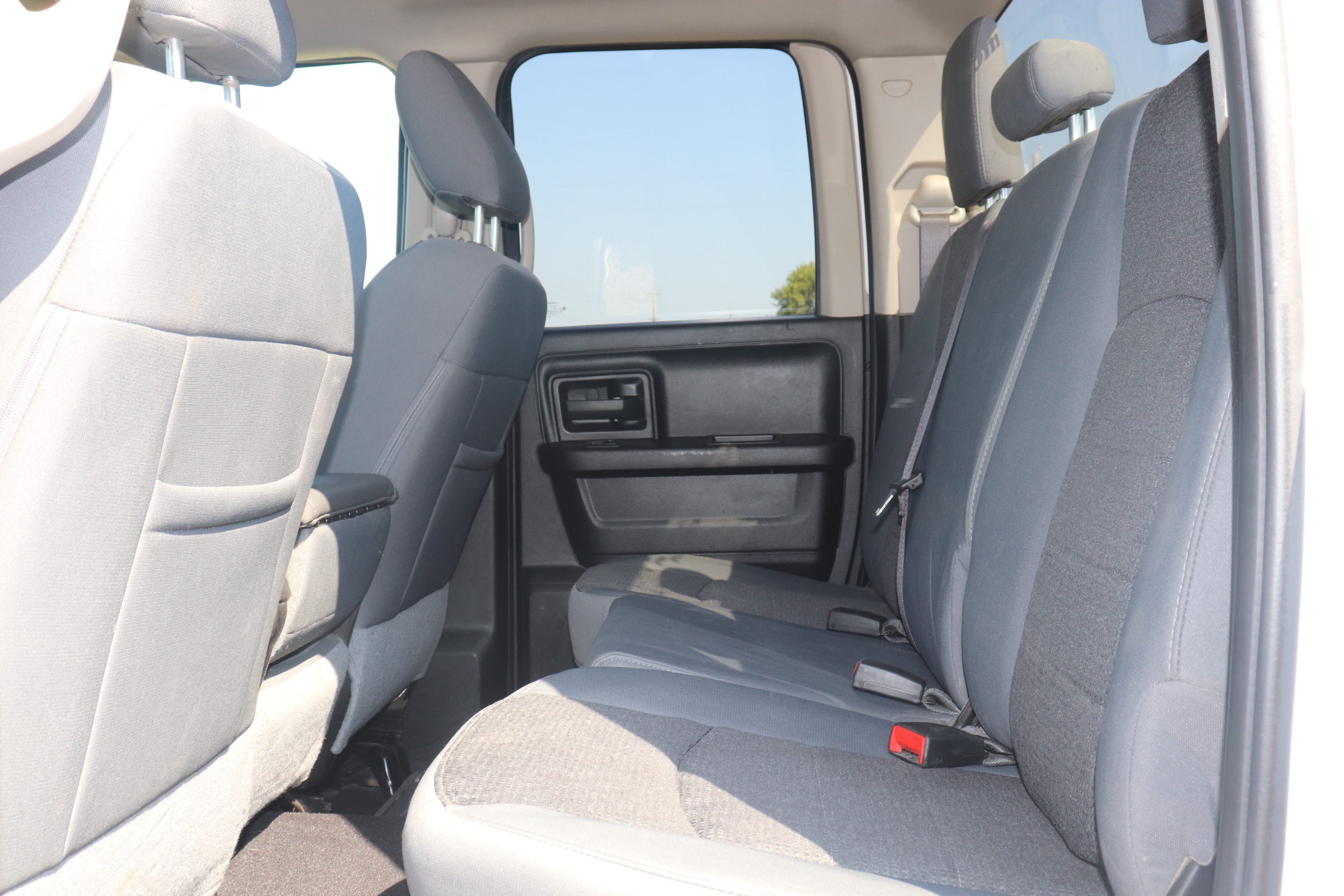 2020 RAM 1500 Classic (G)(W)(6) Tradesman Quad Cab 4WD - 15