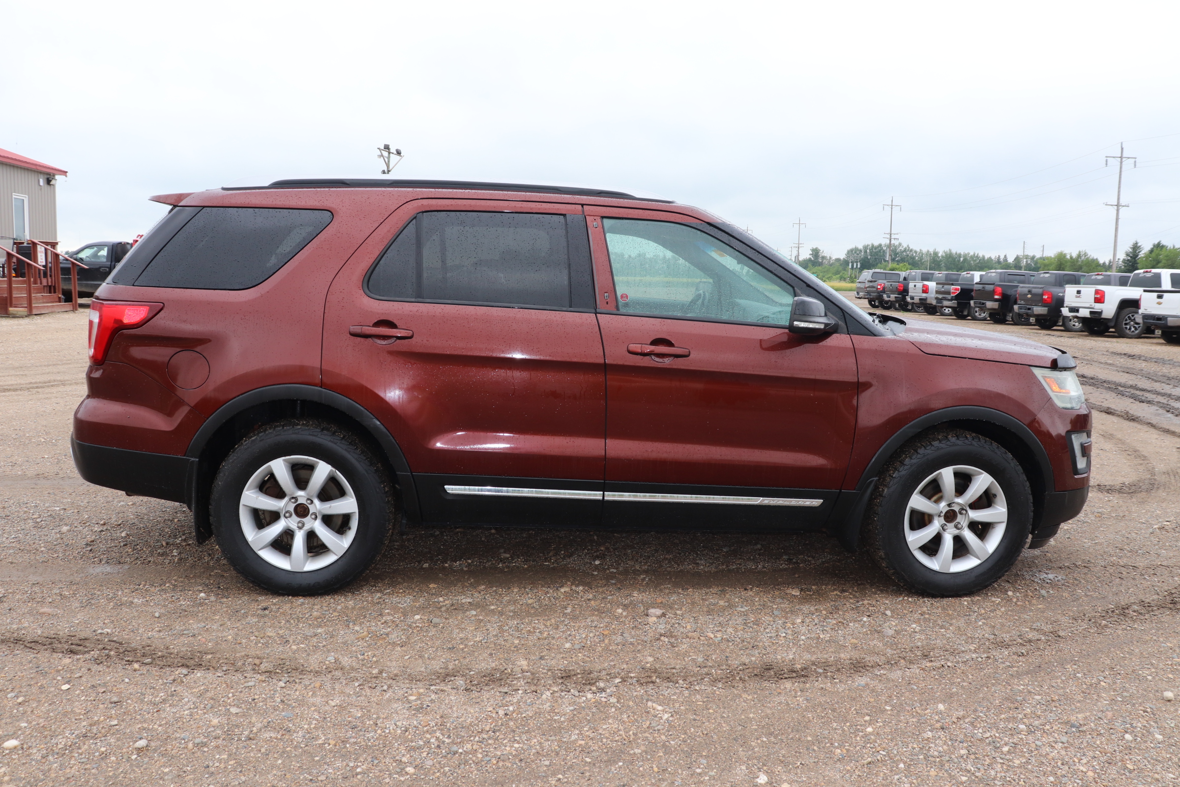 2016 Ford Explorer (R)(P)(7) XLT 4WD - 5