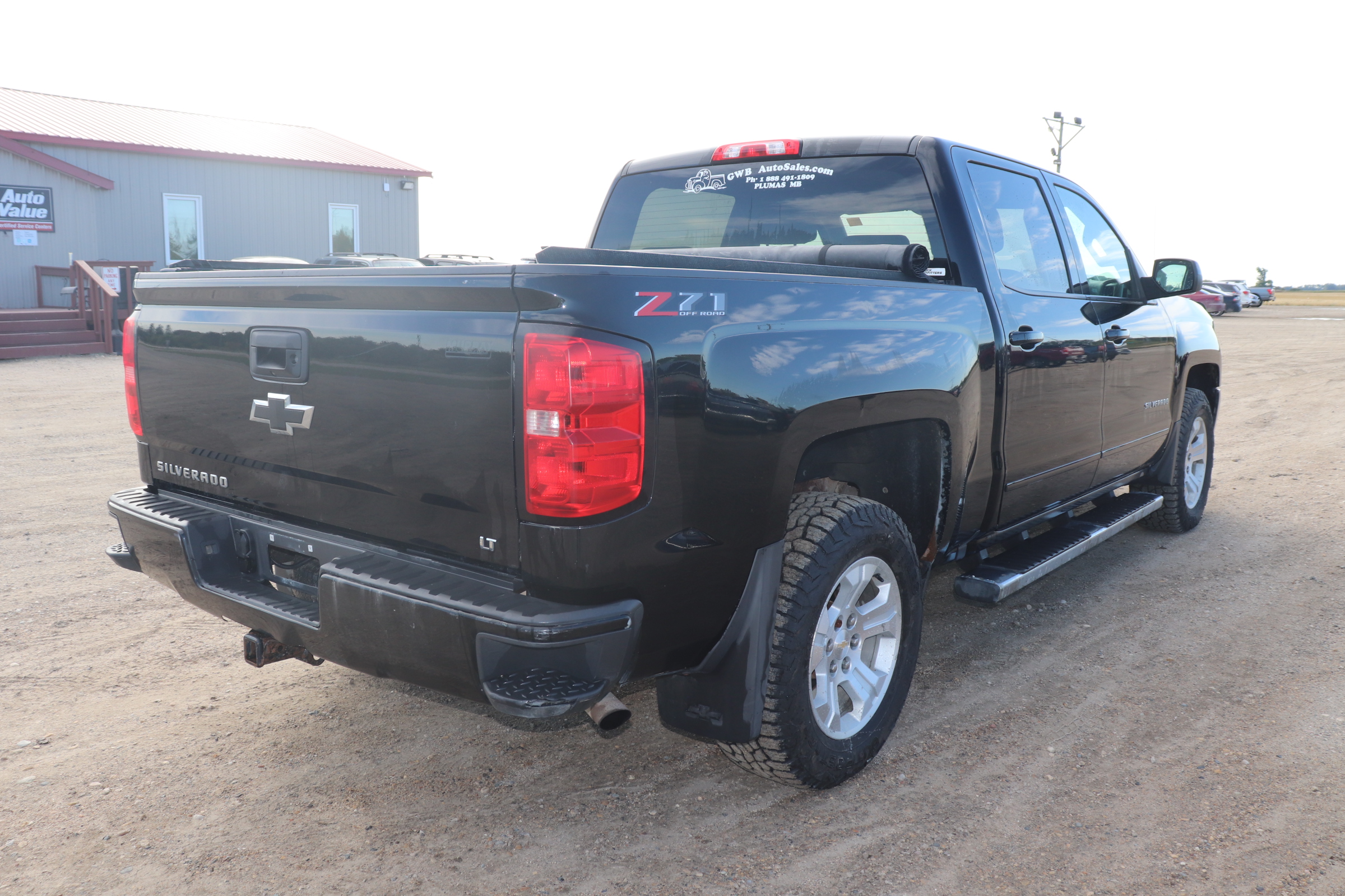 2018 Chevrolet Silverado 1500 (R)(S)(5) LT Crew Cab 4WD - 8