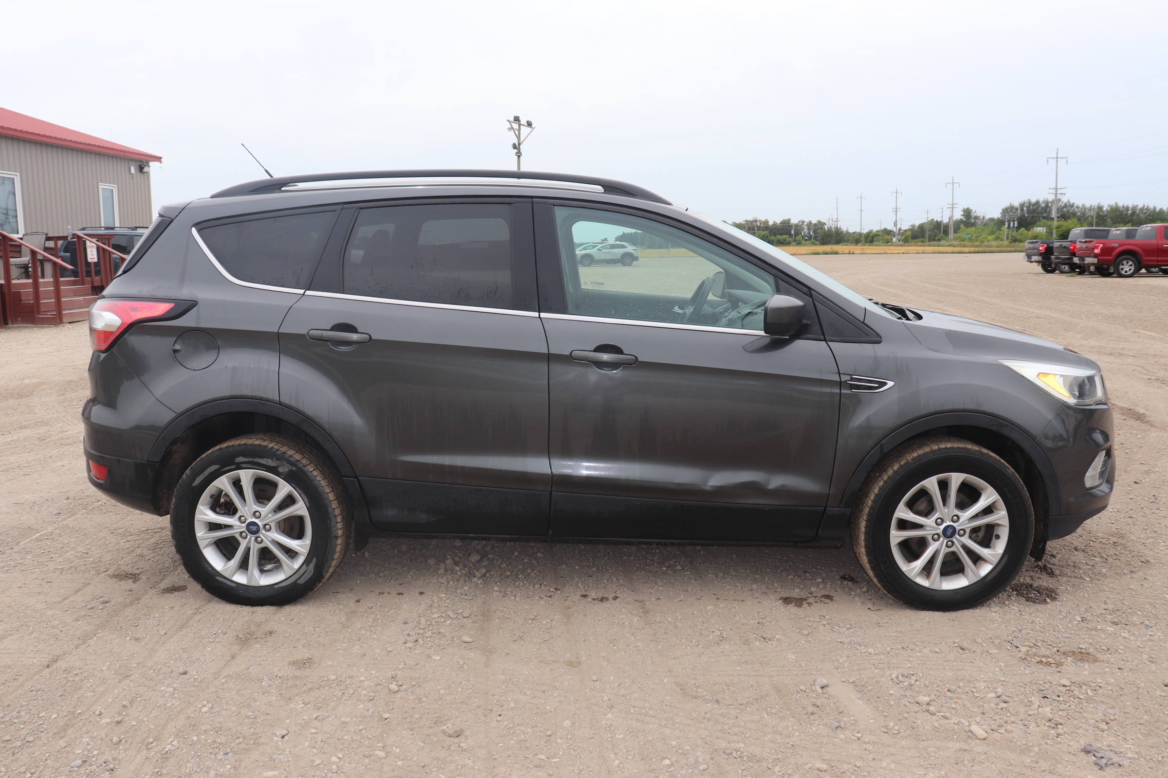 2018 Ford Escape (R)(G)(5) SE FWD - 4