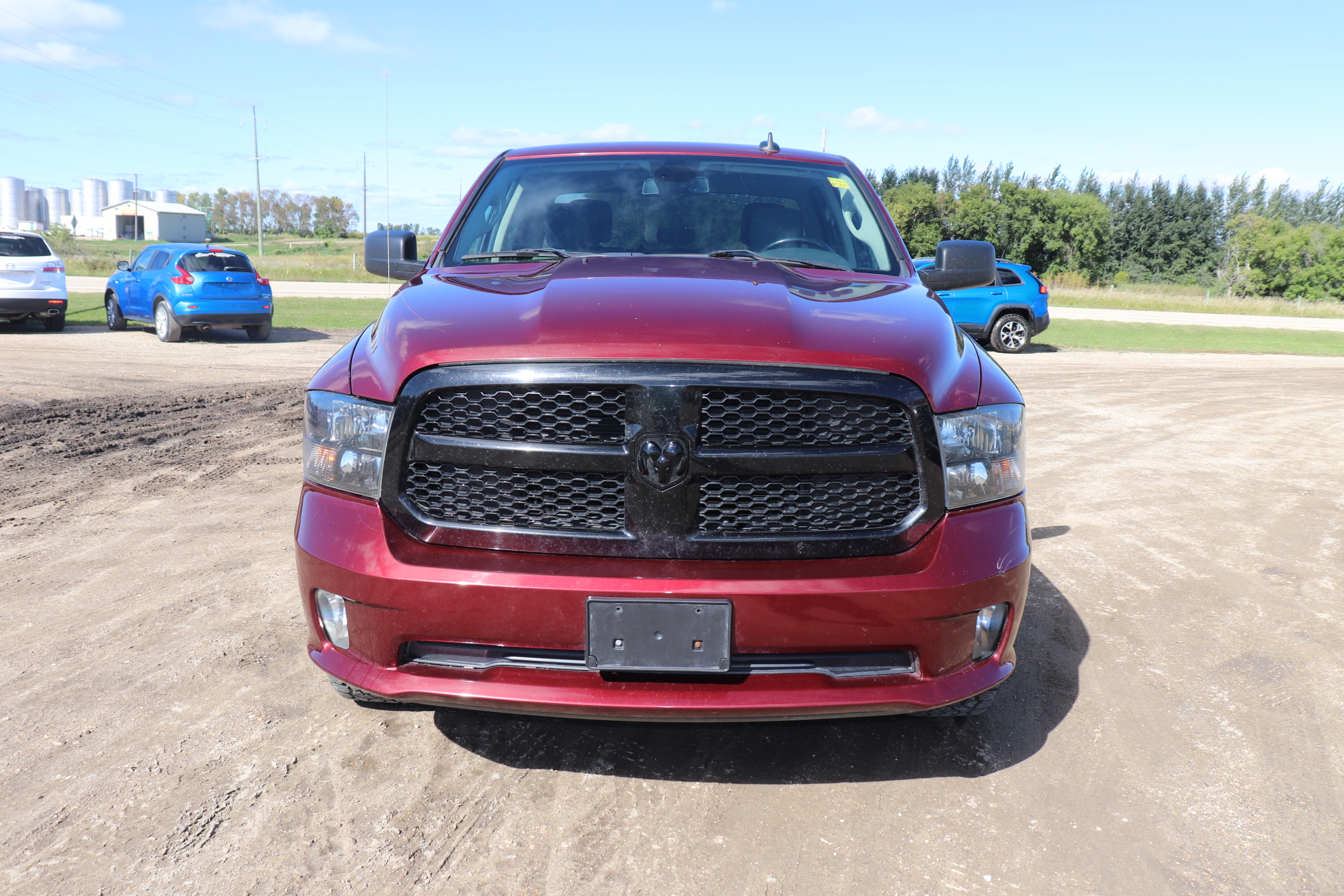 2021 RAM 1500 Classic (R)(W)(5) Tradesman Crew Cab SWB 4WD - 3