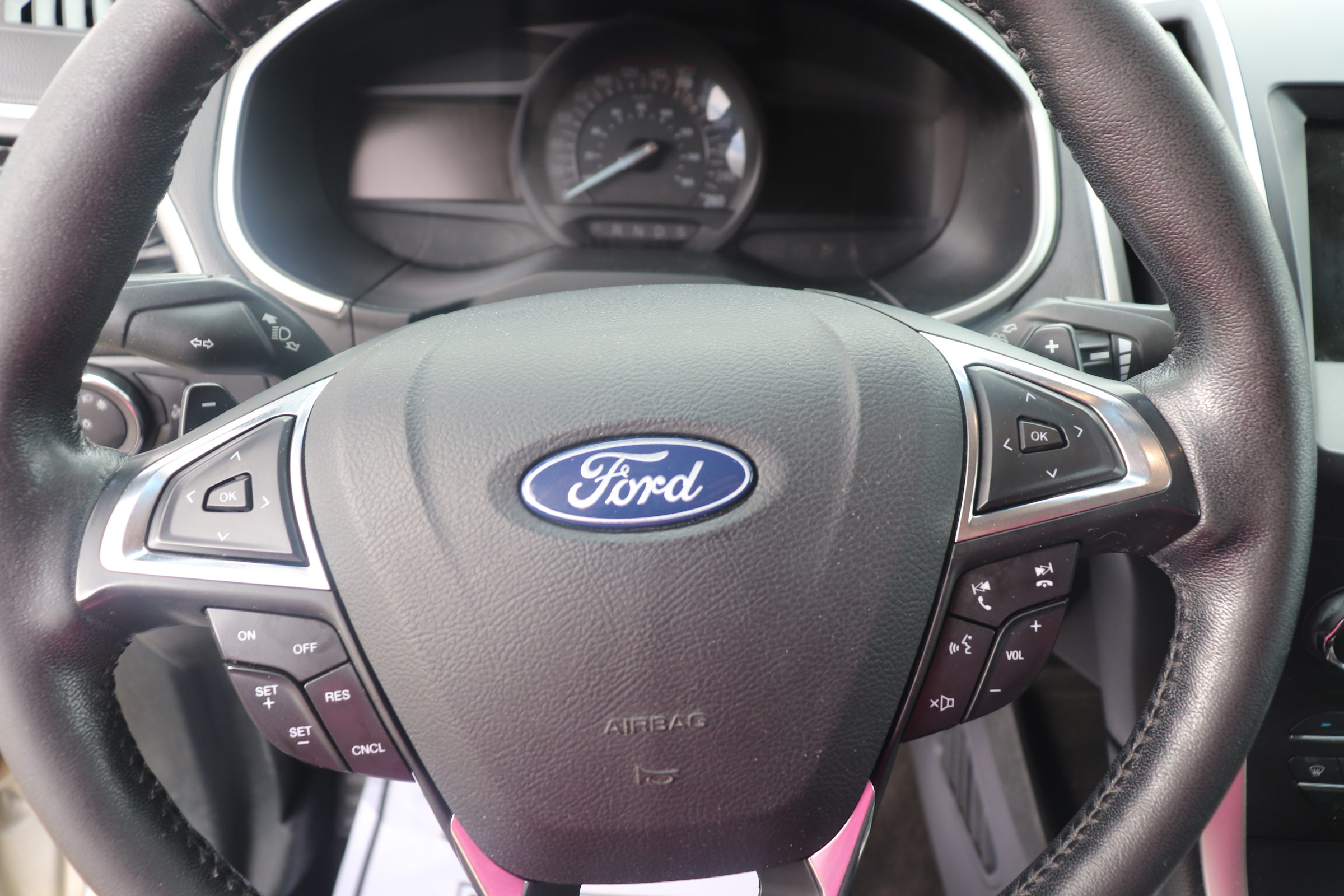2018 Ford Edge (R)(G)(5) SEL AWD - 13