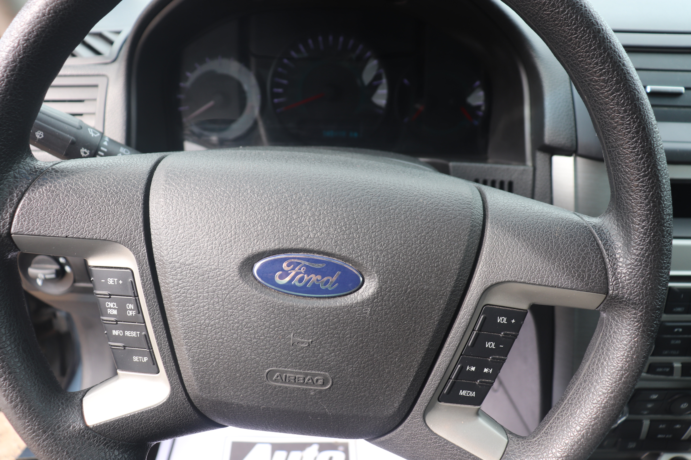 2012 Ford Fusion (R)(D)(5) SE - 12
