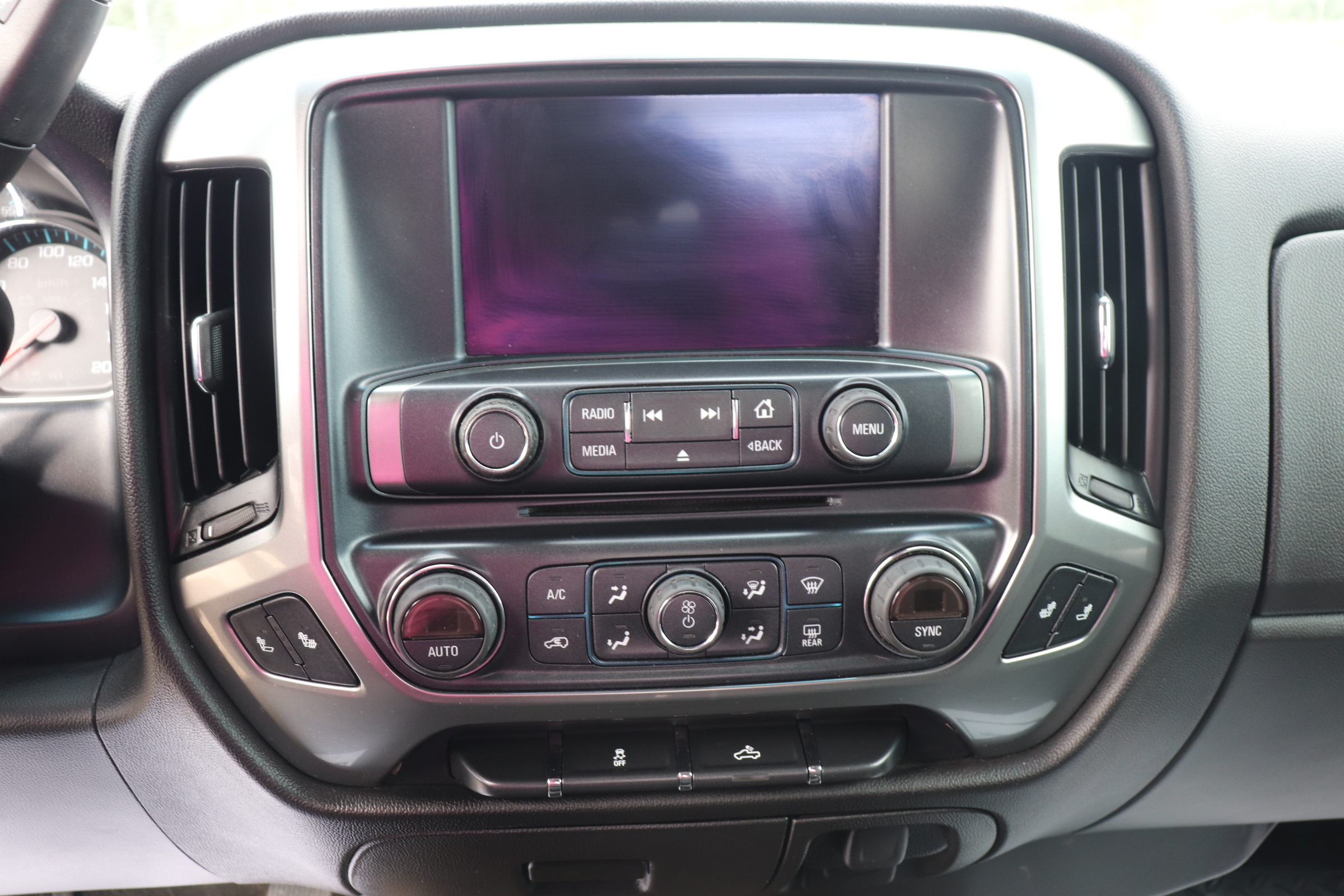 2015 Chevrolet Silverado 1500 (G)(O)(6) LT Double Cab 4WD - 13