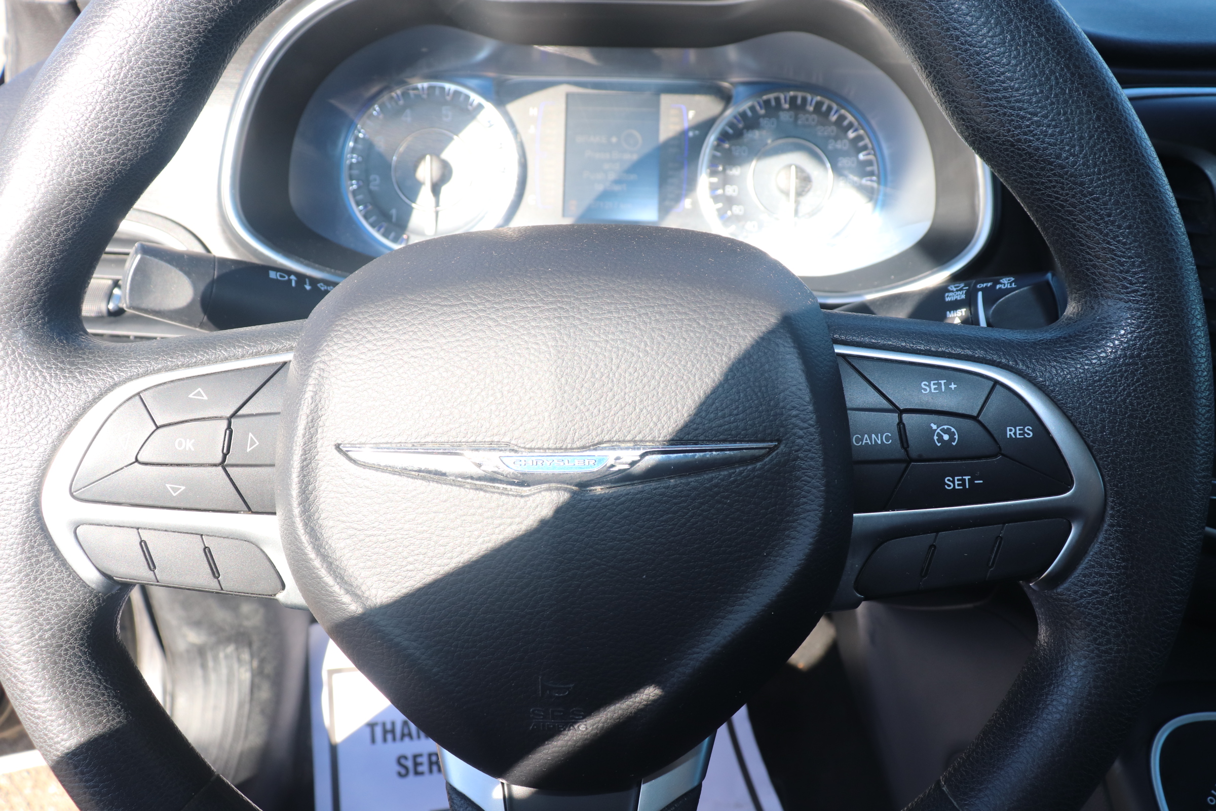 2015 Chrysler 200 (R)(E)(5) LX - 11