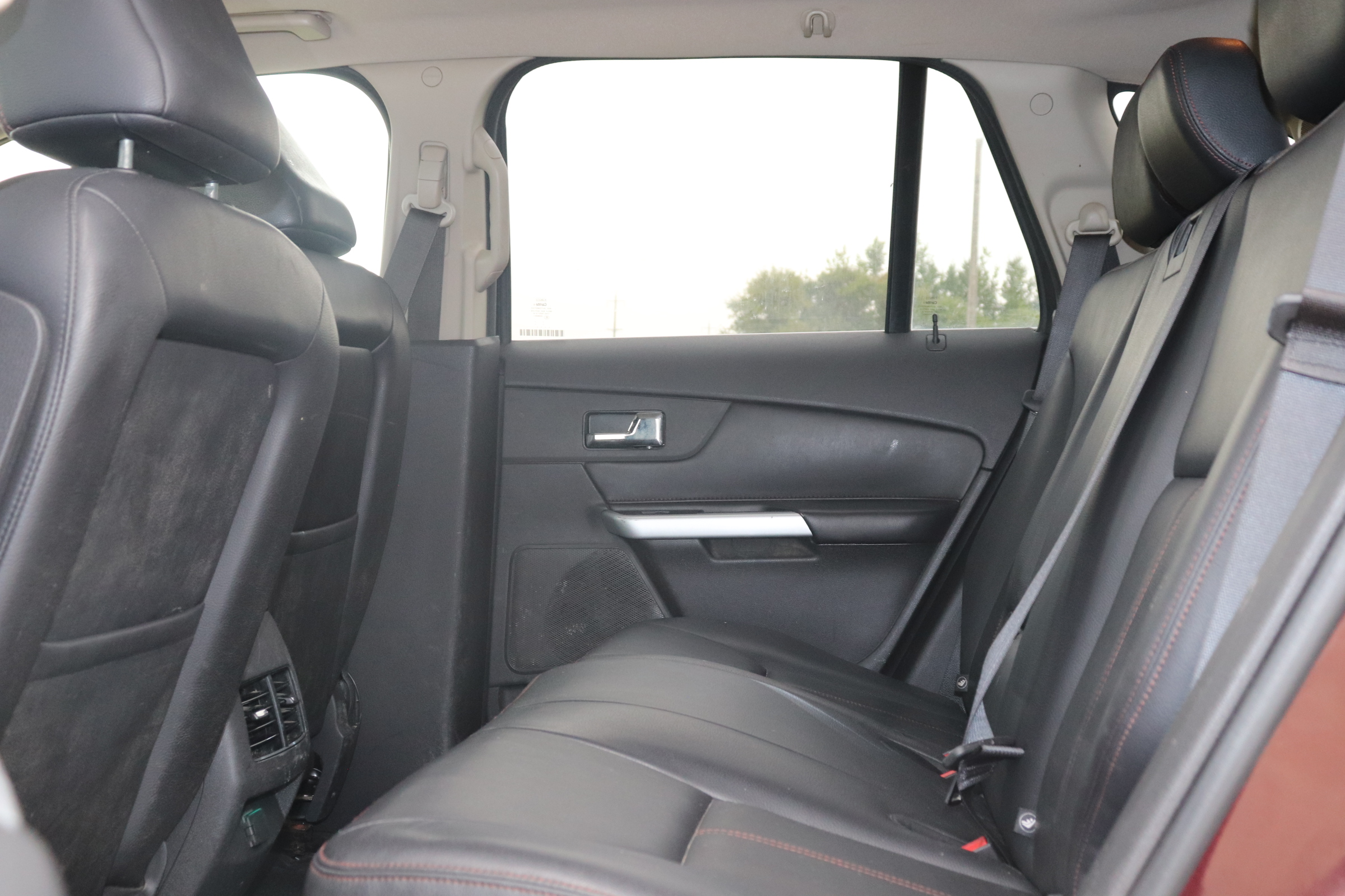 2011 Ford Edge (R)(E)(5) Limited AWD - 12