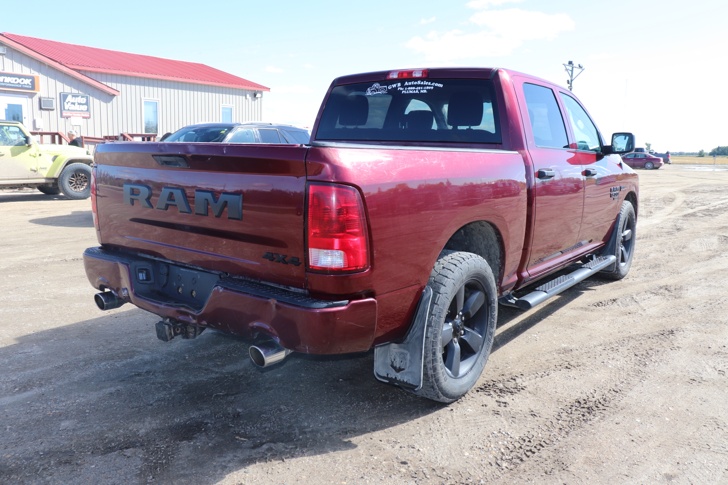 2021 RAM 1500 Classic (R)(W)(5) Tradesman Crew Cab SWB 4WD - 8