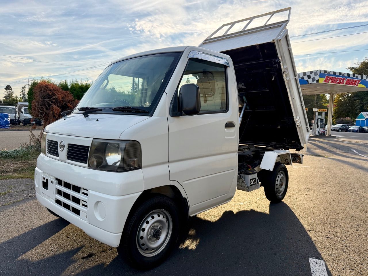 2001 Nissan Clipper HD Dump 3-Way, 4WD, 2Hi-4Hi, AC, PS, Auto, Rare!