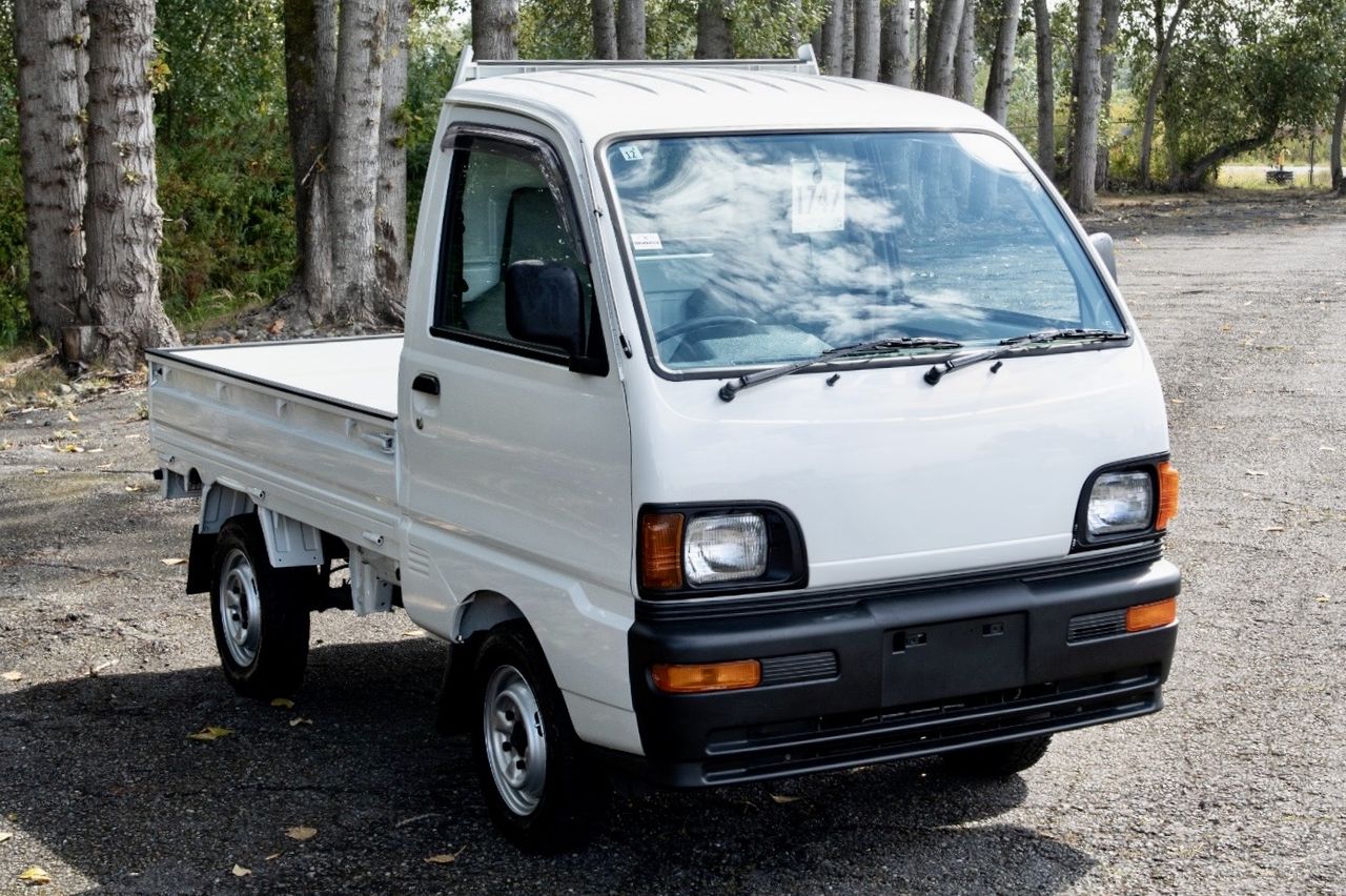 1996 Mitsubishi Minicab EFI 4WD, 2Hi-4Hi, PS, AC, Automatic, Like New!