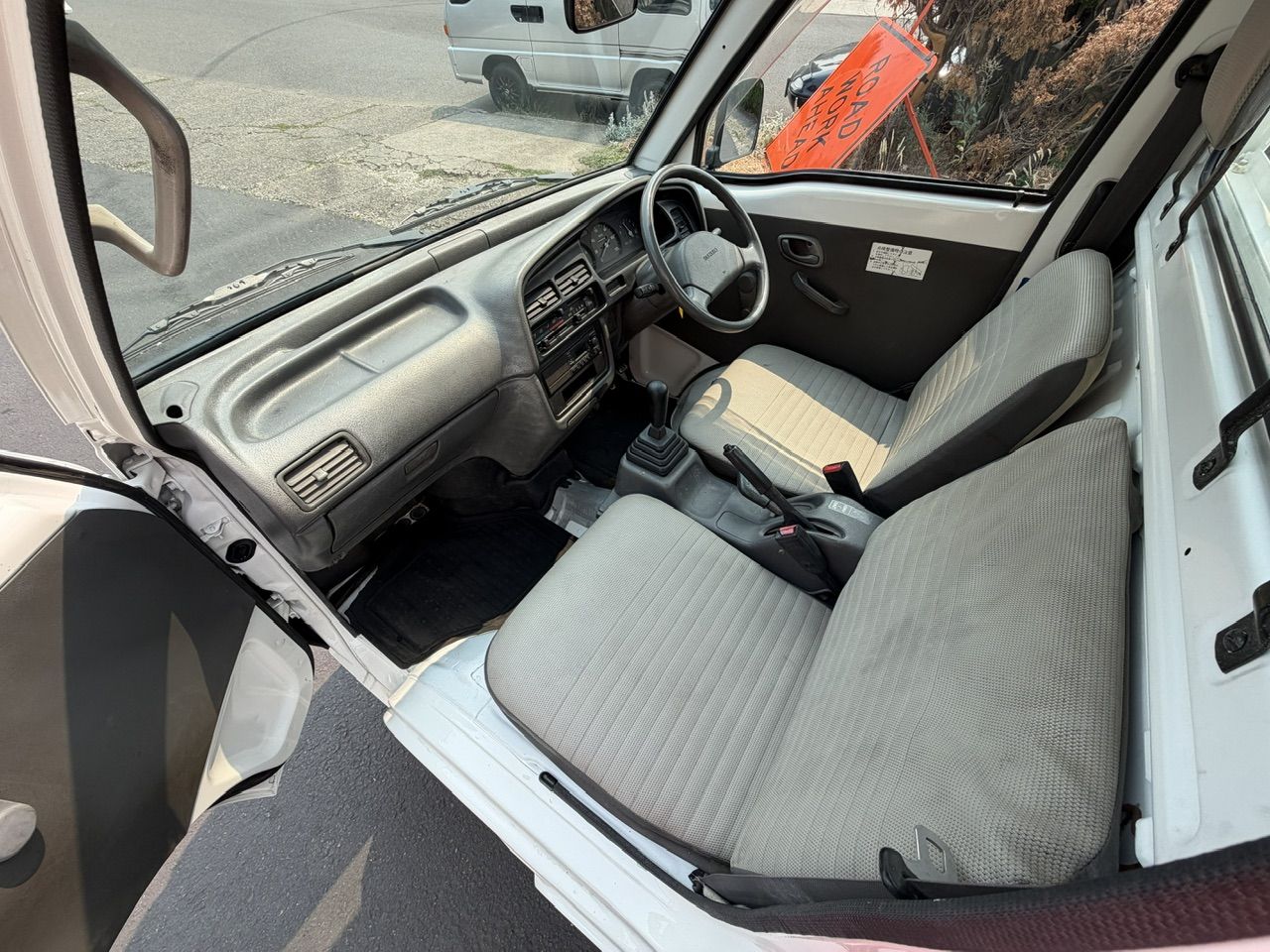 1998 Suzuki Carry Deep Dump 4WD, 2Hi-4Hi-EL Gear, 5MT, Like New!