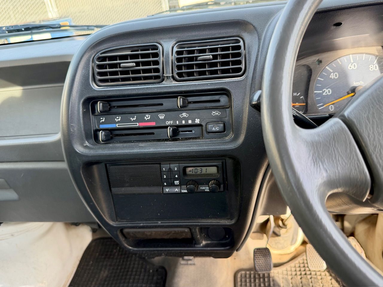 2000 Suzuki Carry SD Dump EFI 4WD, 2Hi-4Hi-4Lo, AC, 5MT, Difflock