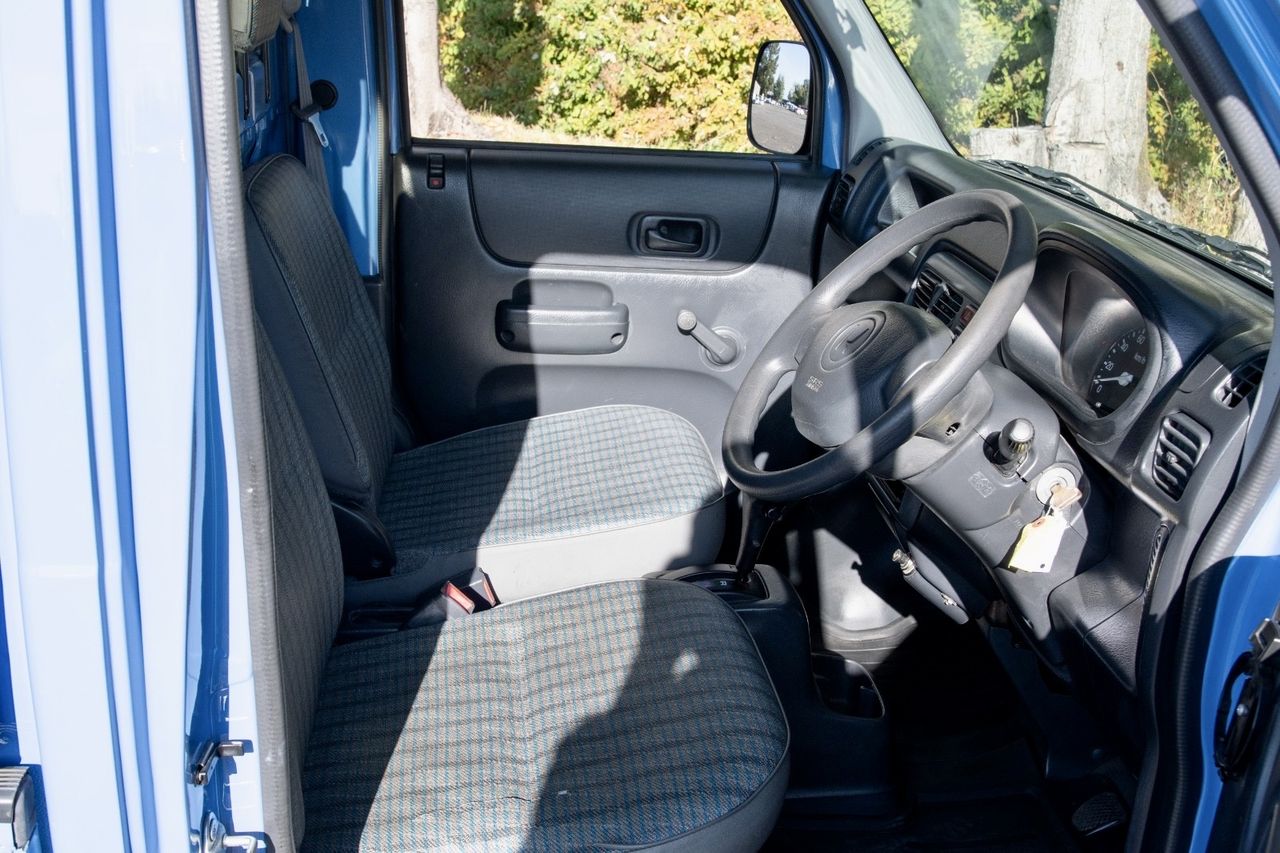 2000 Honda Acty EFI 2WD, Mid-Engine, PS, Airbag, Auto, Like New!