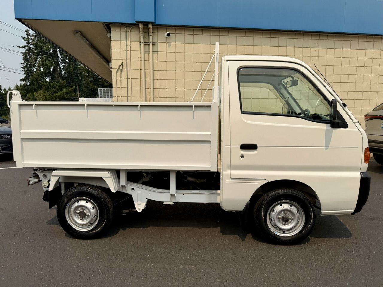 1998 Suzuki Carry Deep Dump 4WD, 2Hi-4Hi-EL Gear, 5MT, Like New!