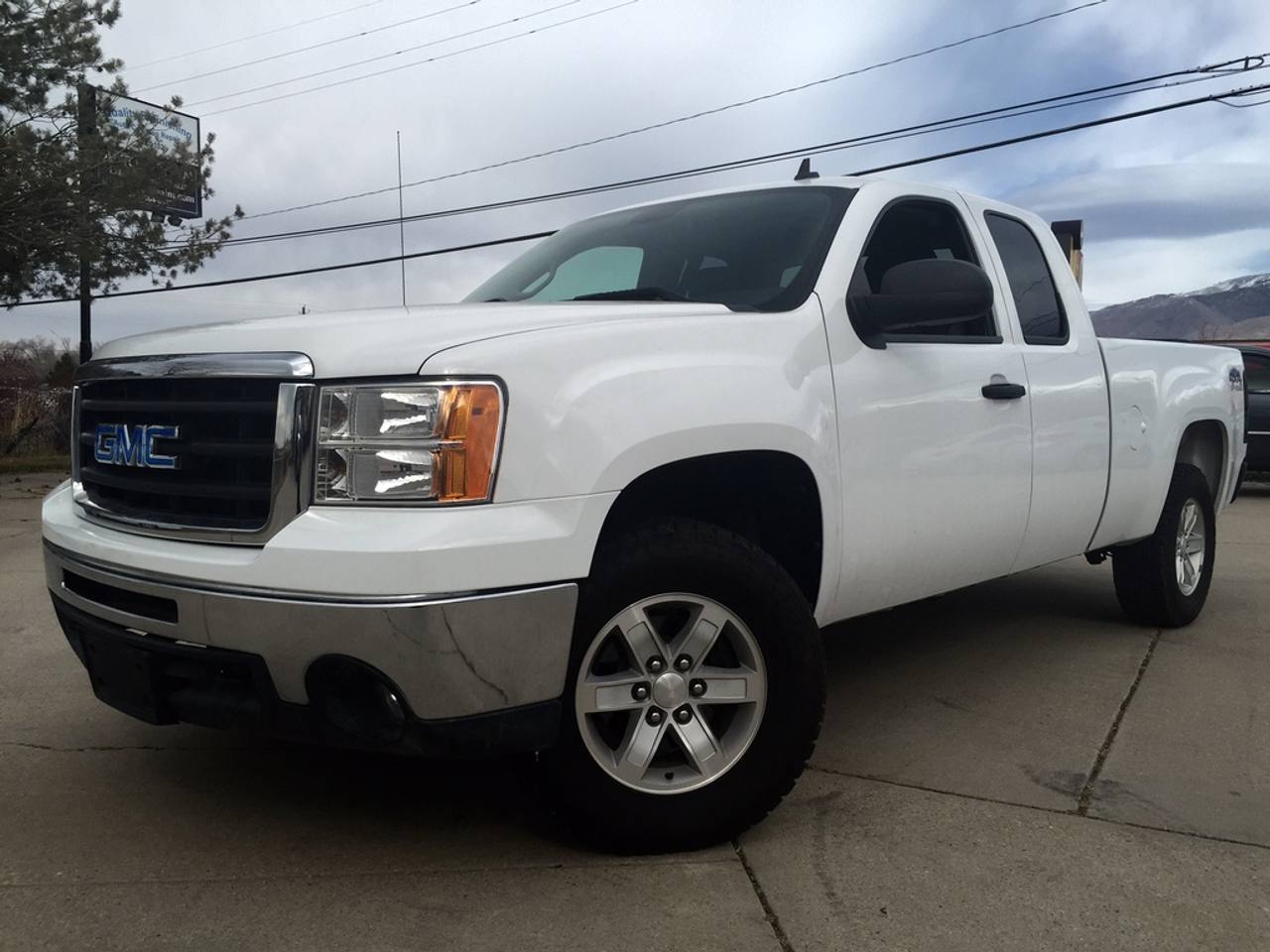 2011 GMC Sierra 1500 SLE Ext. Cab 4WD