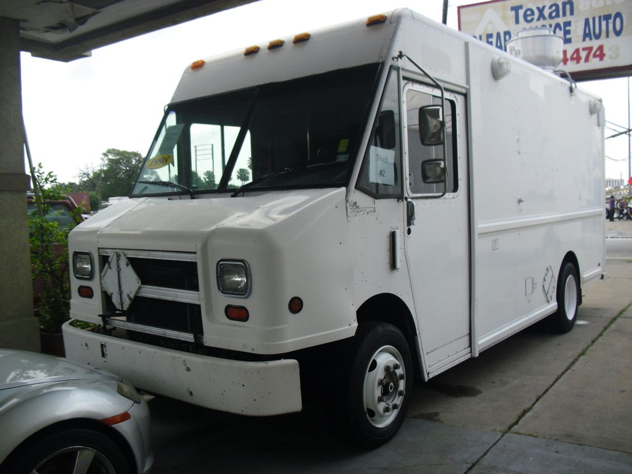 1998 Freightliner MT45 Chassis -