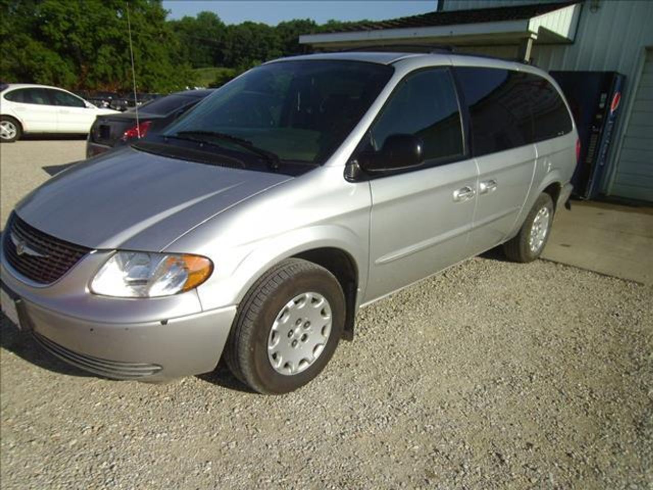 2003 Chrysler Town & Country LX FWD