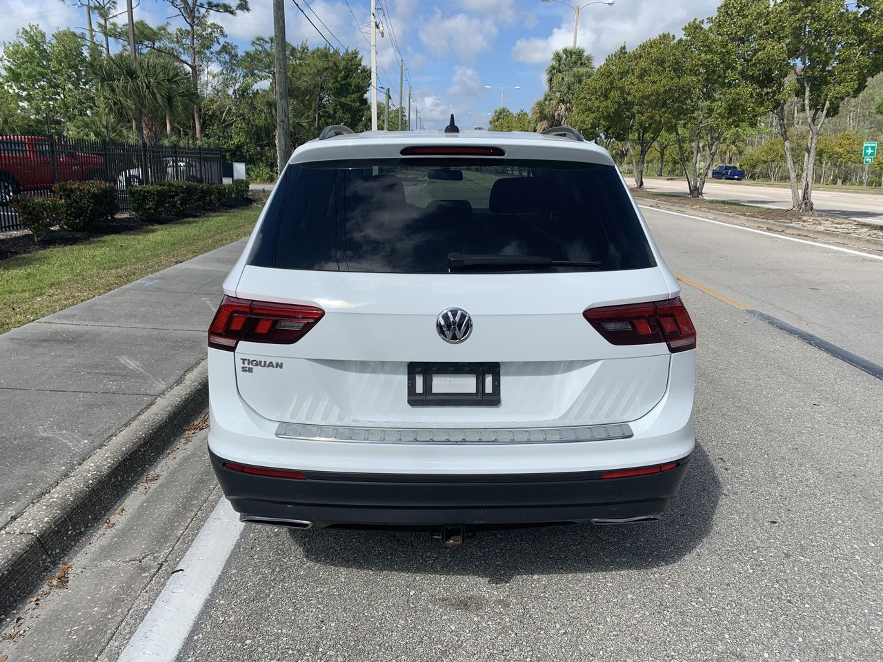 2019 Volkswagen Tiguan SE image 7