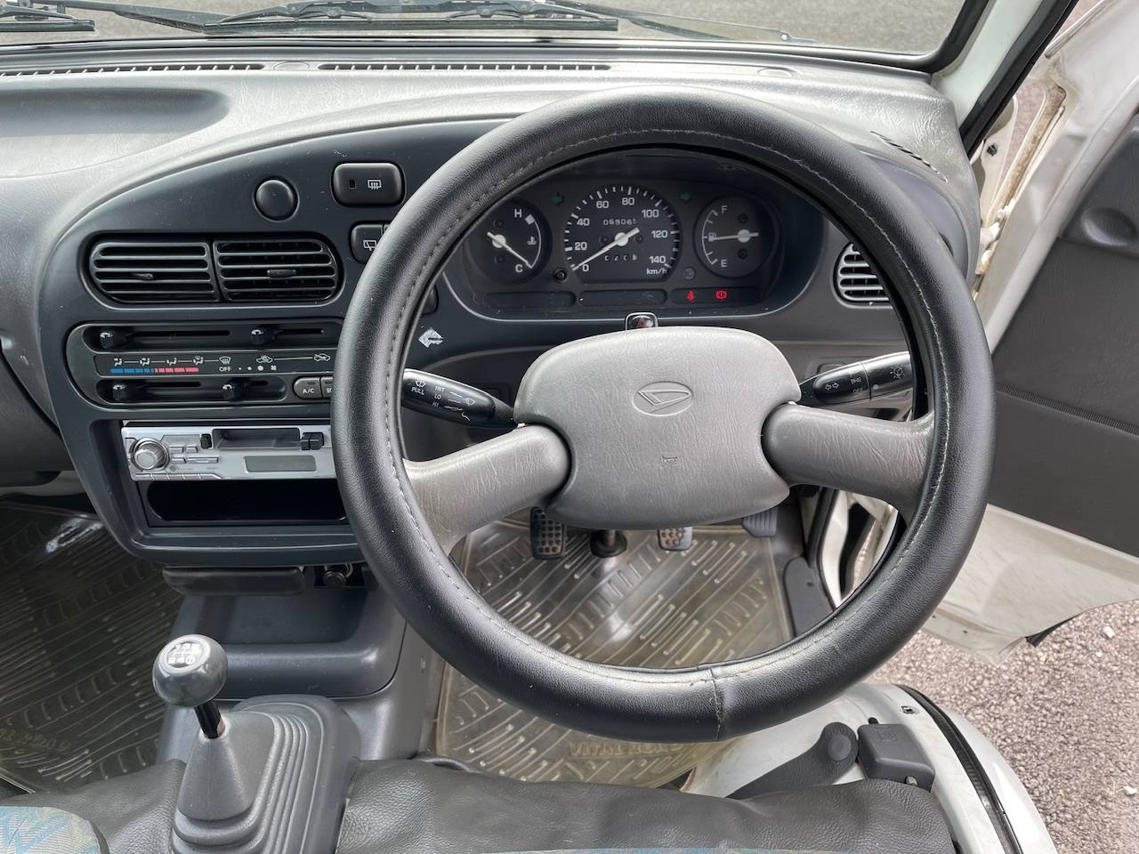 1997 Daihatsu Hi-Jet Twincam 12V RWD, PS, AC, 5MT