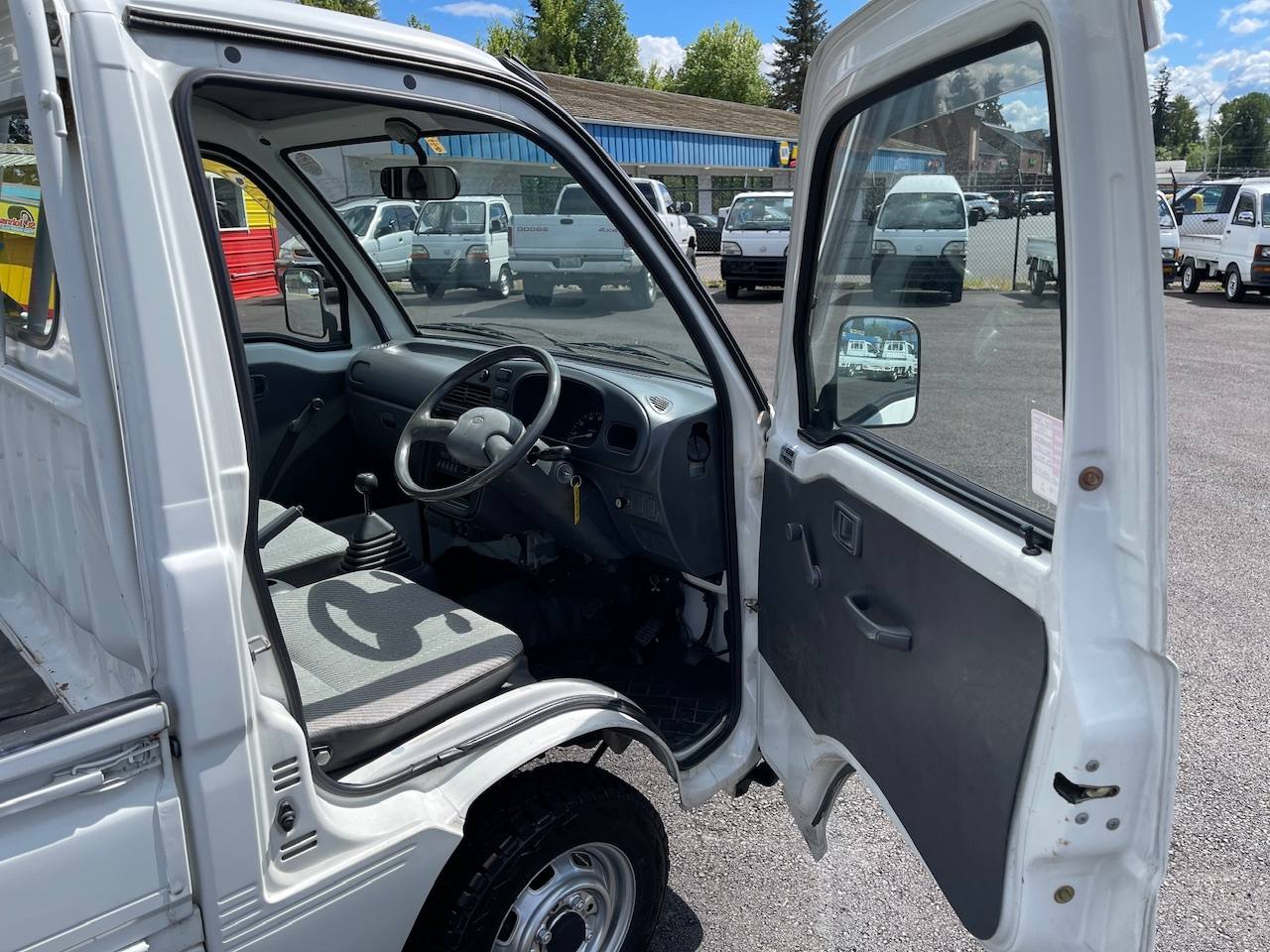 1996 Daihatsu Hi-Jet 4WD, 2Hi-4Hi, 5MT, Like New!
