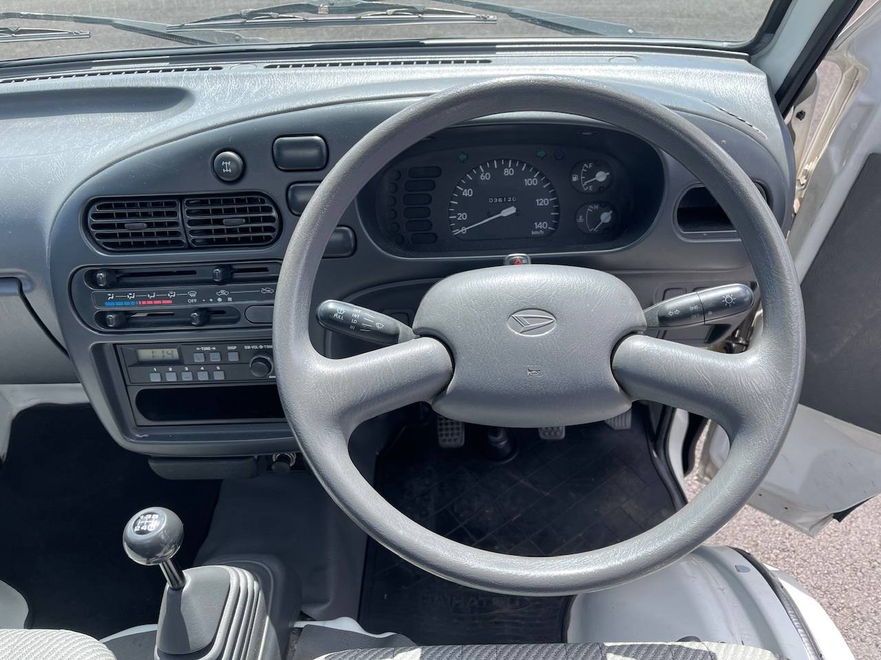 1997 Daihatsu Hi-Jet 4WD, 2Hi-4Hi, 5MT, Like New