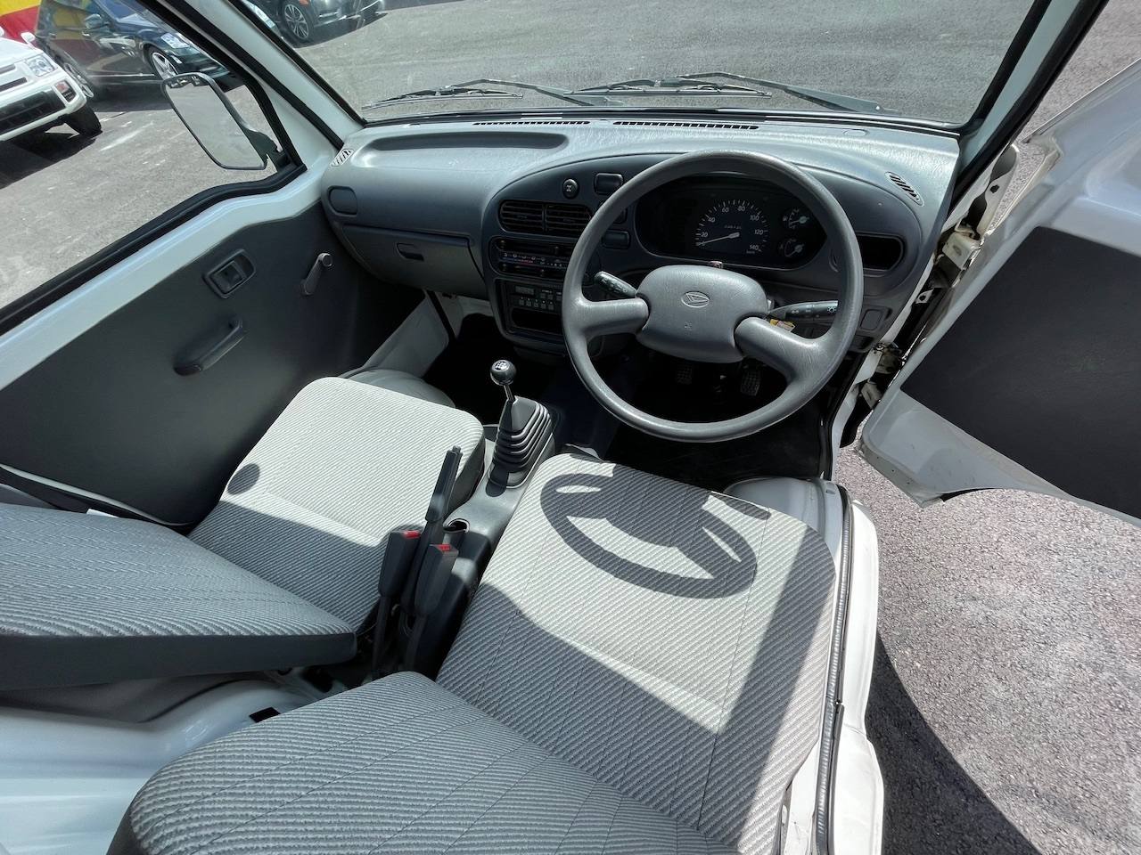 1997 Daihatsu Hi-Jet 4WD, 2Hi-4Hi, 5MT, Like New