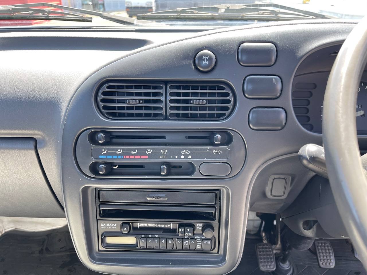 1996 Daihatsu Hi-Jet 4WD, 2Hi-4Hi, 5MT, Great Value