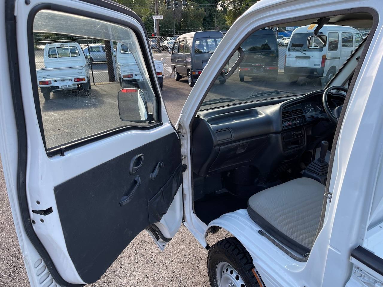 1996 Suzuki Carry 4WD, Axle Lock, 2Hi-4Hi, Extra Low Gear, 5MT, Rare!