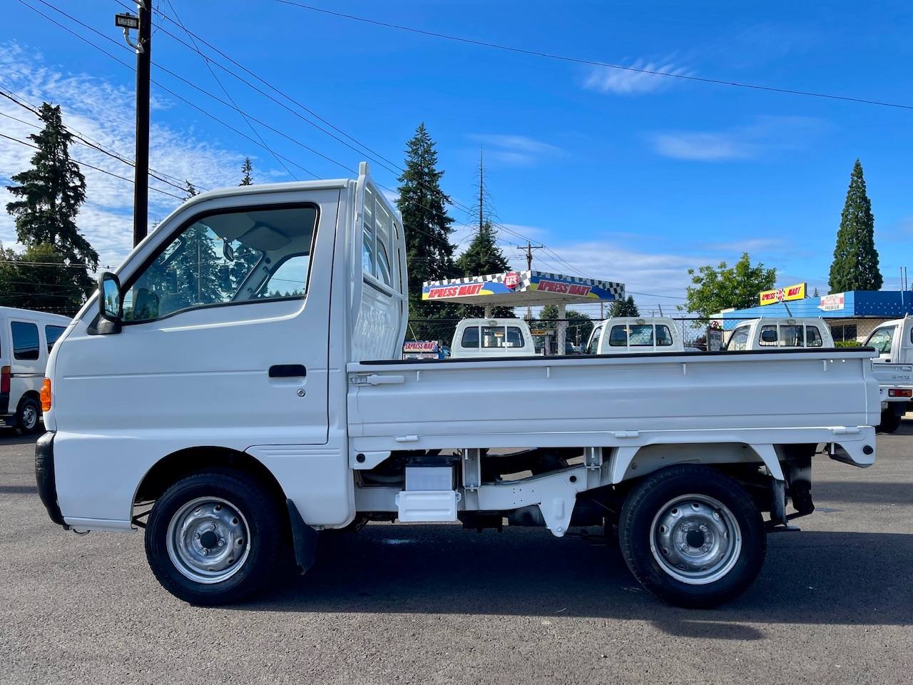 1997 Suzuki Carry 4WD, Axle Lock, 2Hi-4Hi-4Lo, 4MT, Like New!