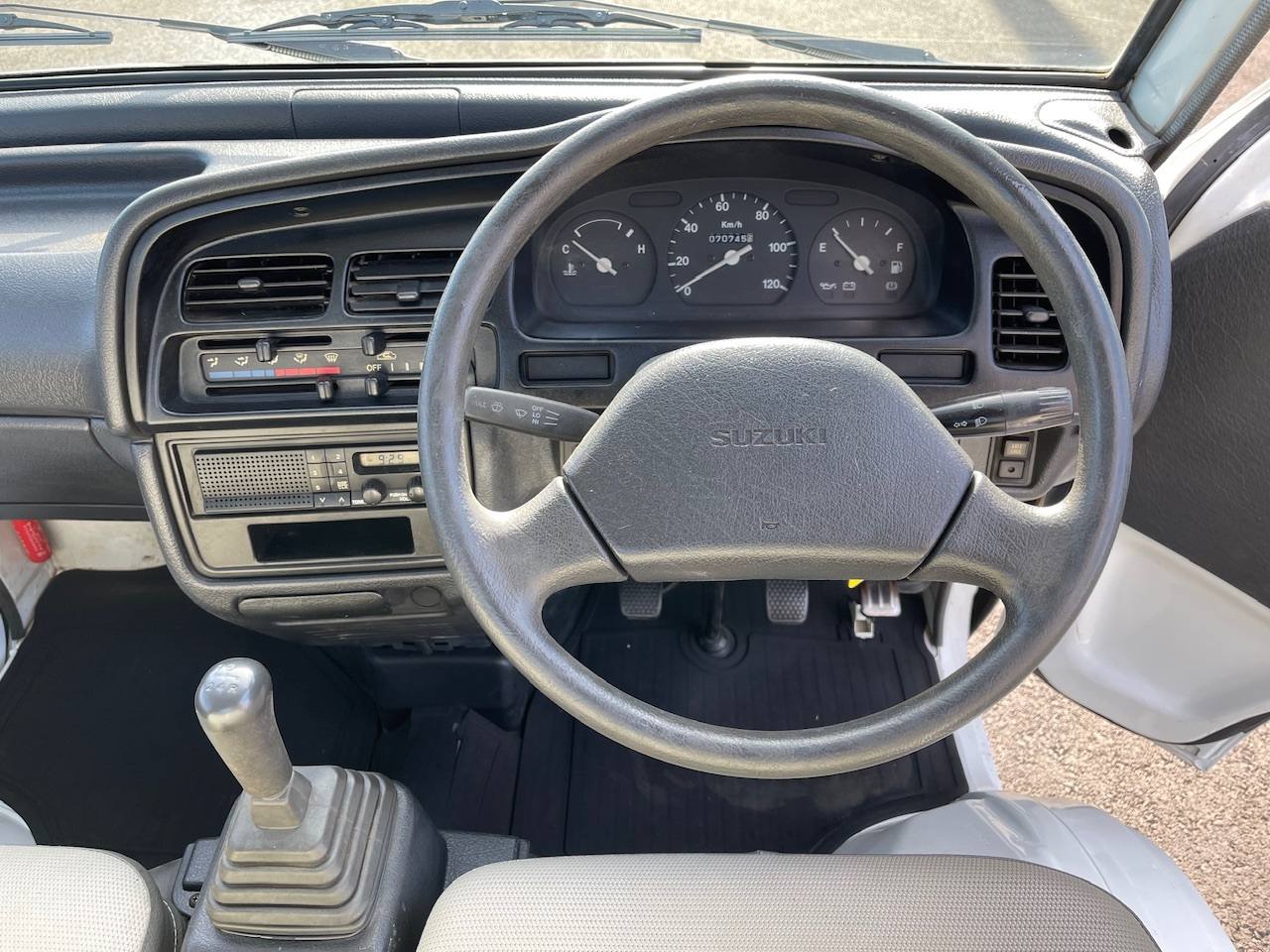 1997 Suzuki Carry 4WD, Axle Lock, 2Hi-4Hi-4Lo, 4MT, Like New!
