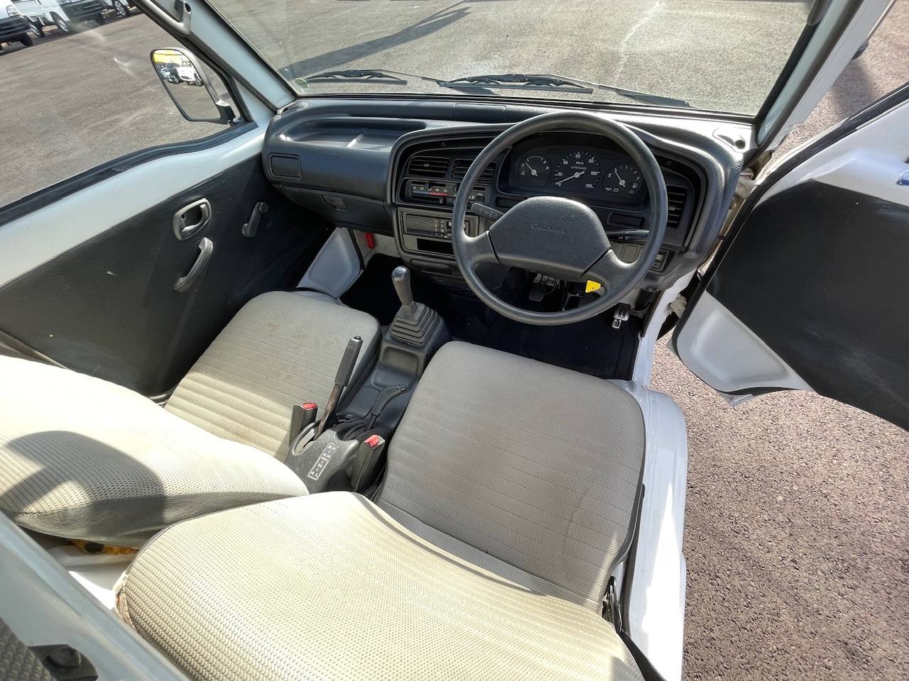 1997 Suzuki Carry 4WD, Axle Lock, 2Hi-4Hi-4Lo, 4MT, Like New!