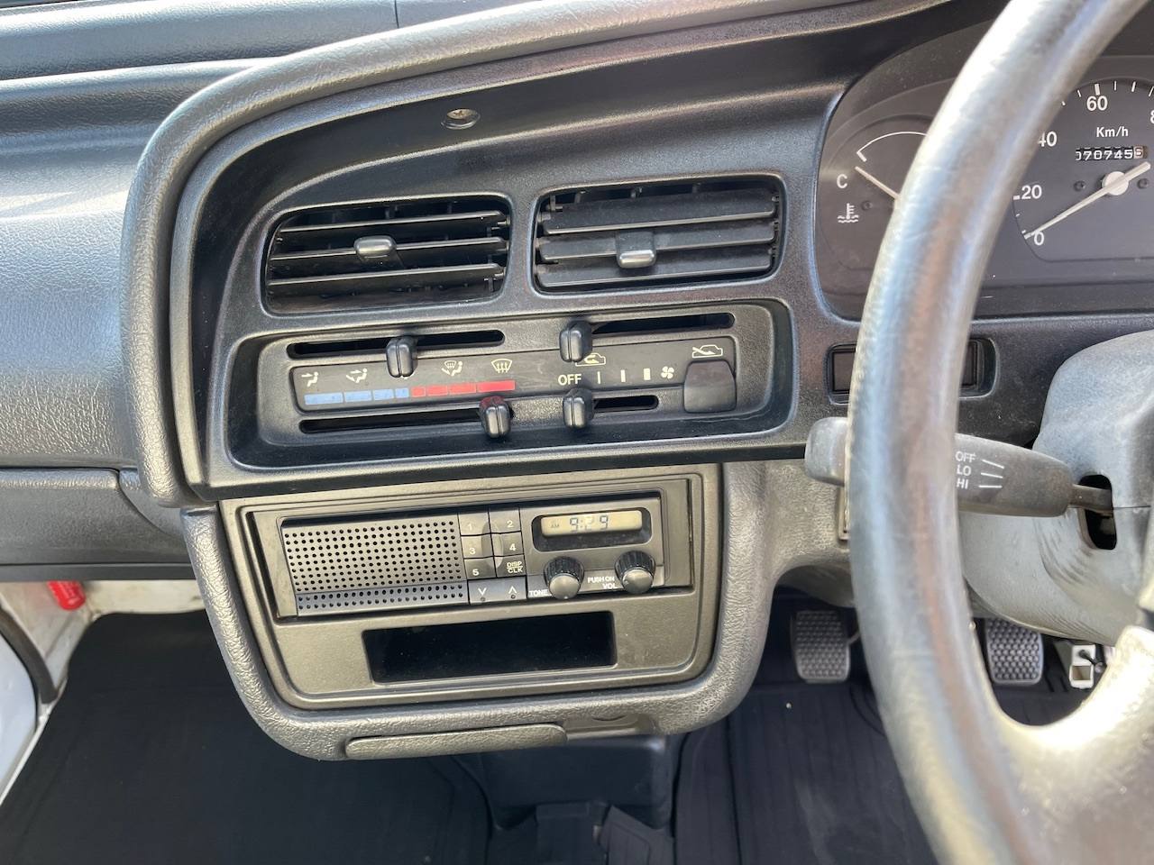 1997 Suzuki Carry 4WD, Axle Lock, 2Hi-4Hi-4Lo, 4MT, Like New!
