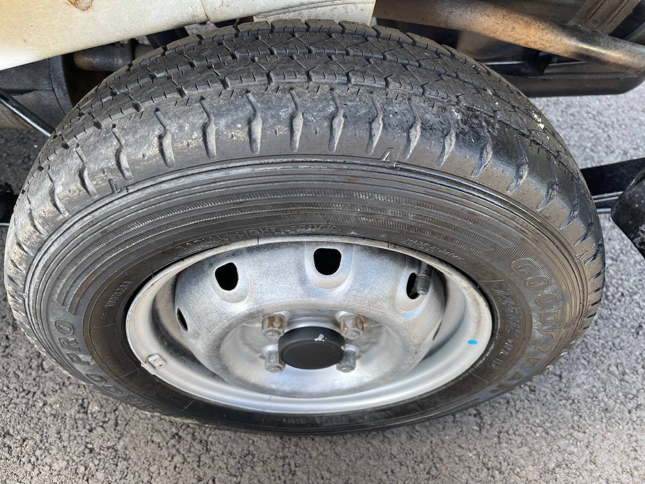 1997 Suzuki Carry 4WD, Axle Lock, 2Hi-4Hi-4Lo, 4MT, Like New!