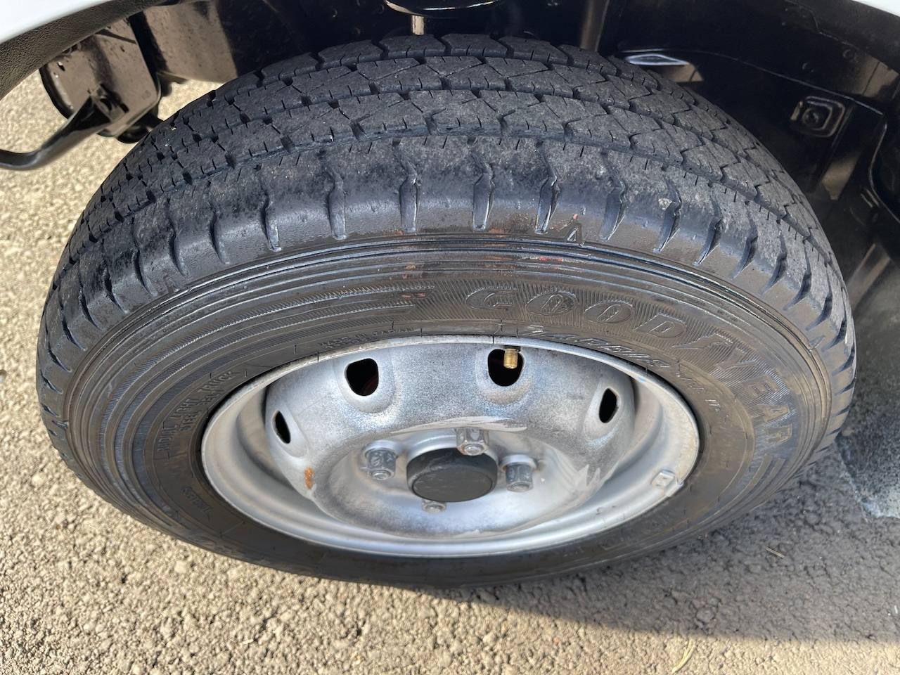 1997 Suzuki Carry 4WD, Axle Lock, 2Hi-4Hi-4Lo, 4MT, Like New!